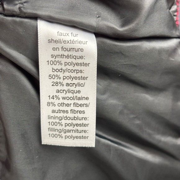 EUC Maurices Women’s Buffalo Plaid Sherpa-Lined Vest – Sz L (Red/Black Check) - Picture 5 of 12